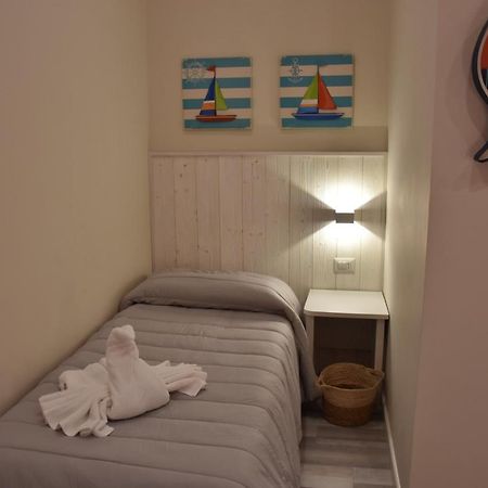 B&B Marina Blu Джардіні-Наксос Екстер'єр фото